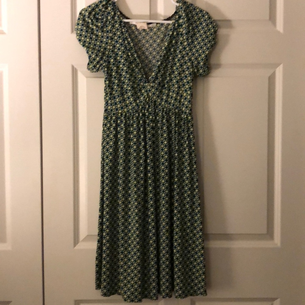 V-neck fun flirty dress!